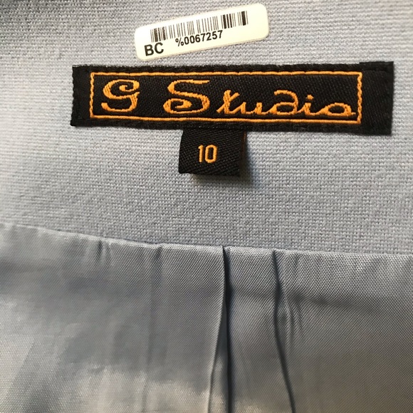 dress with jacket! - Picture 7 of 8